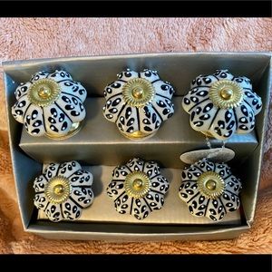 Casa Decor Handcrafted Ceramic Drawer / Cabinet Knobs / Pulls Vintage Inspired